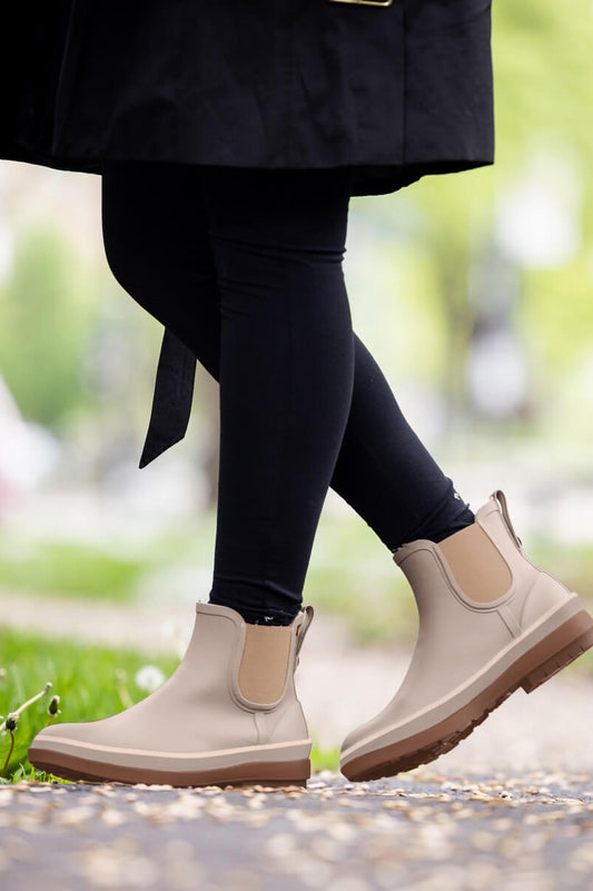 Amanda Chelsea Boot - Stone
