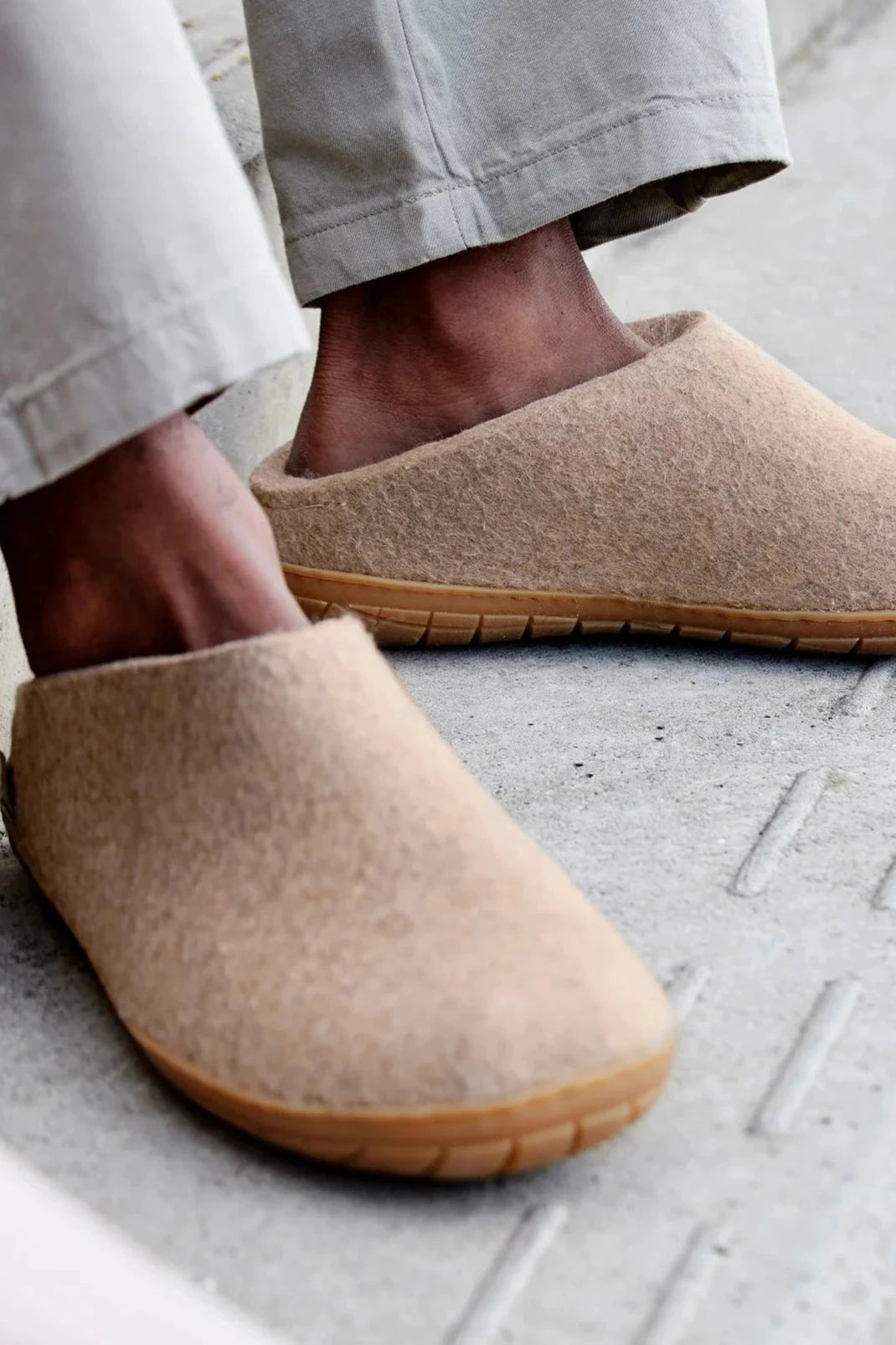 Honey Rubber Slip - Sand