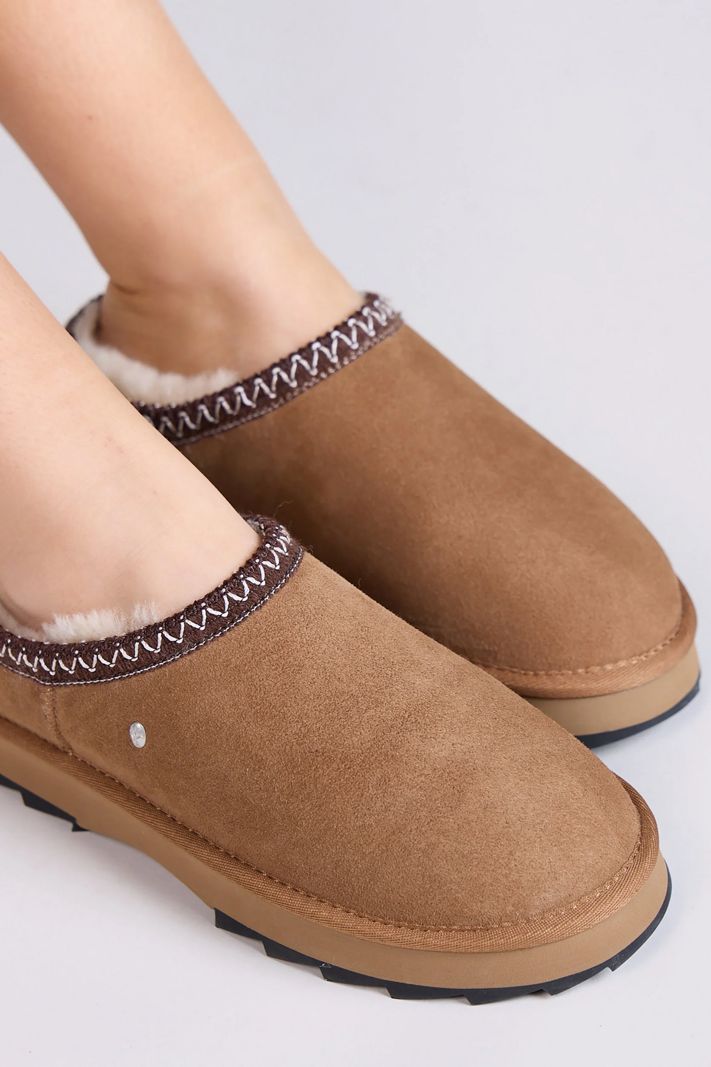 Sharky Scuff - Chestnut