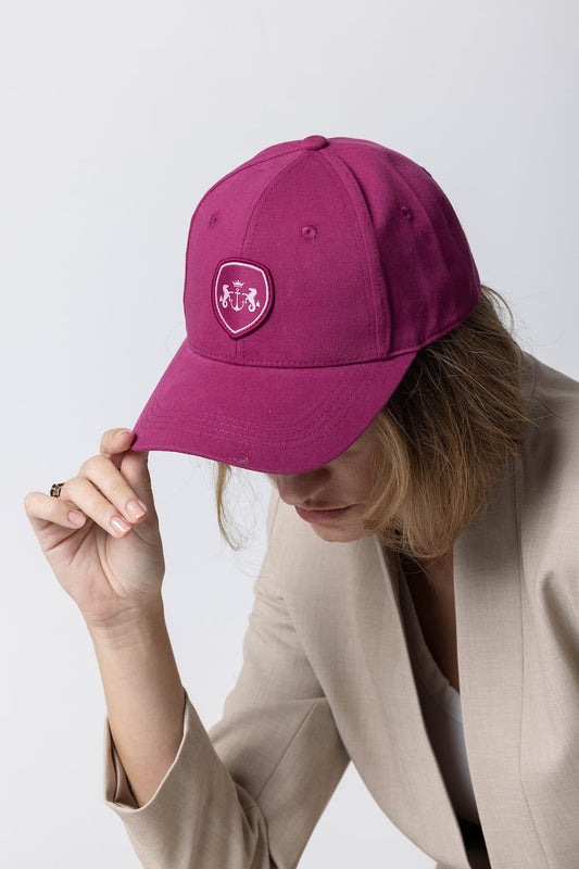 The Winter Berry Cap