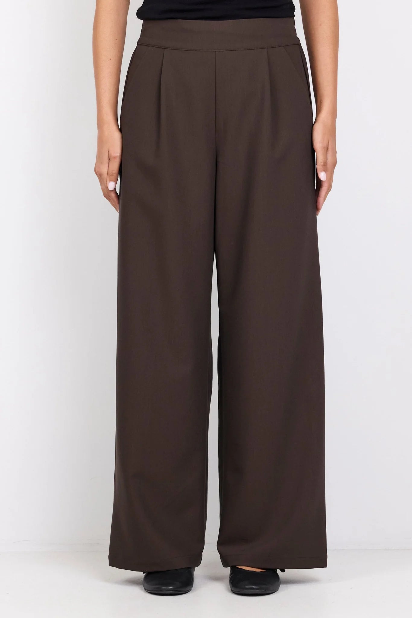 Instinctive Dark Chocolate Petite Wide Leg Elastic Back Pants