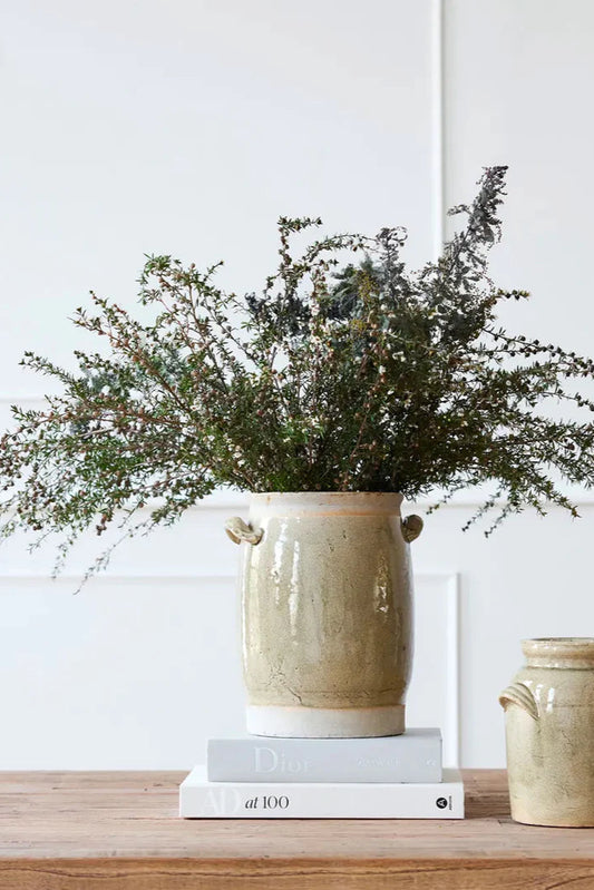 Almada Urn