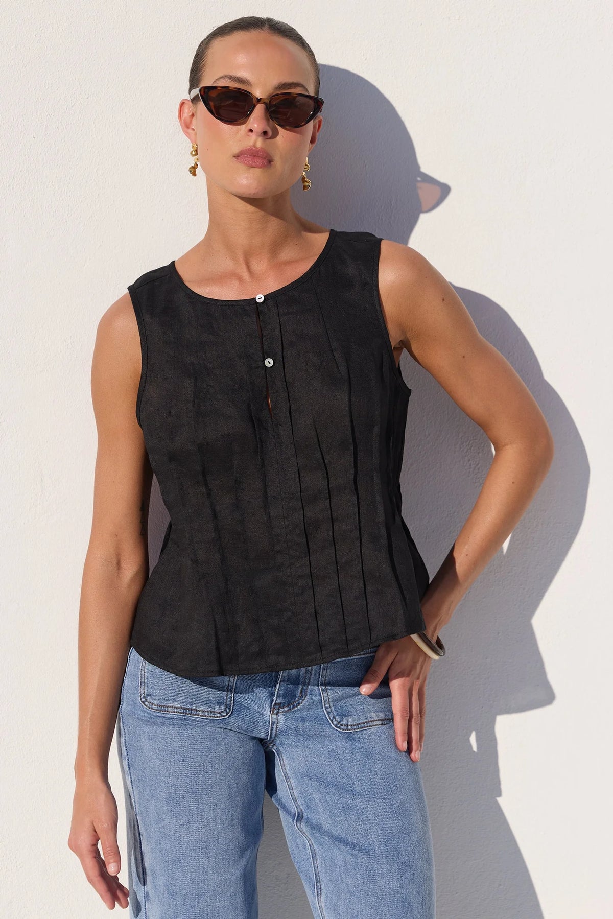 Encourage Black Linen Pintuck