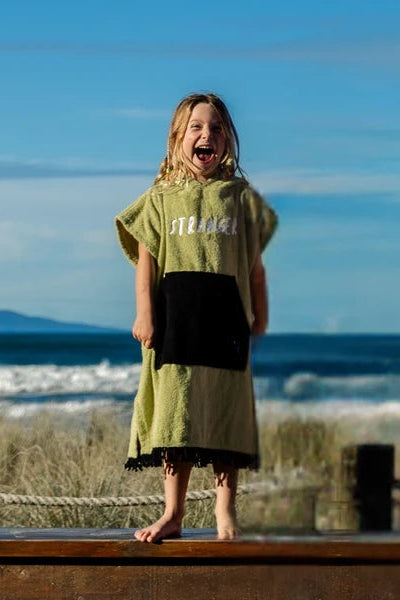 Hello Stranger Poncho Towel Pear Green