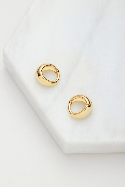Steph Hoop Small - Gld Mini Huggie