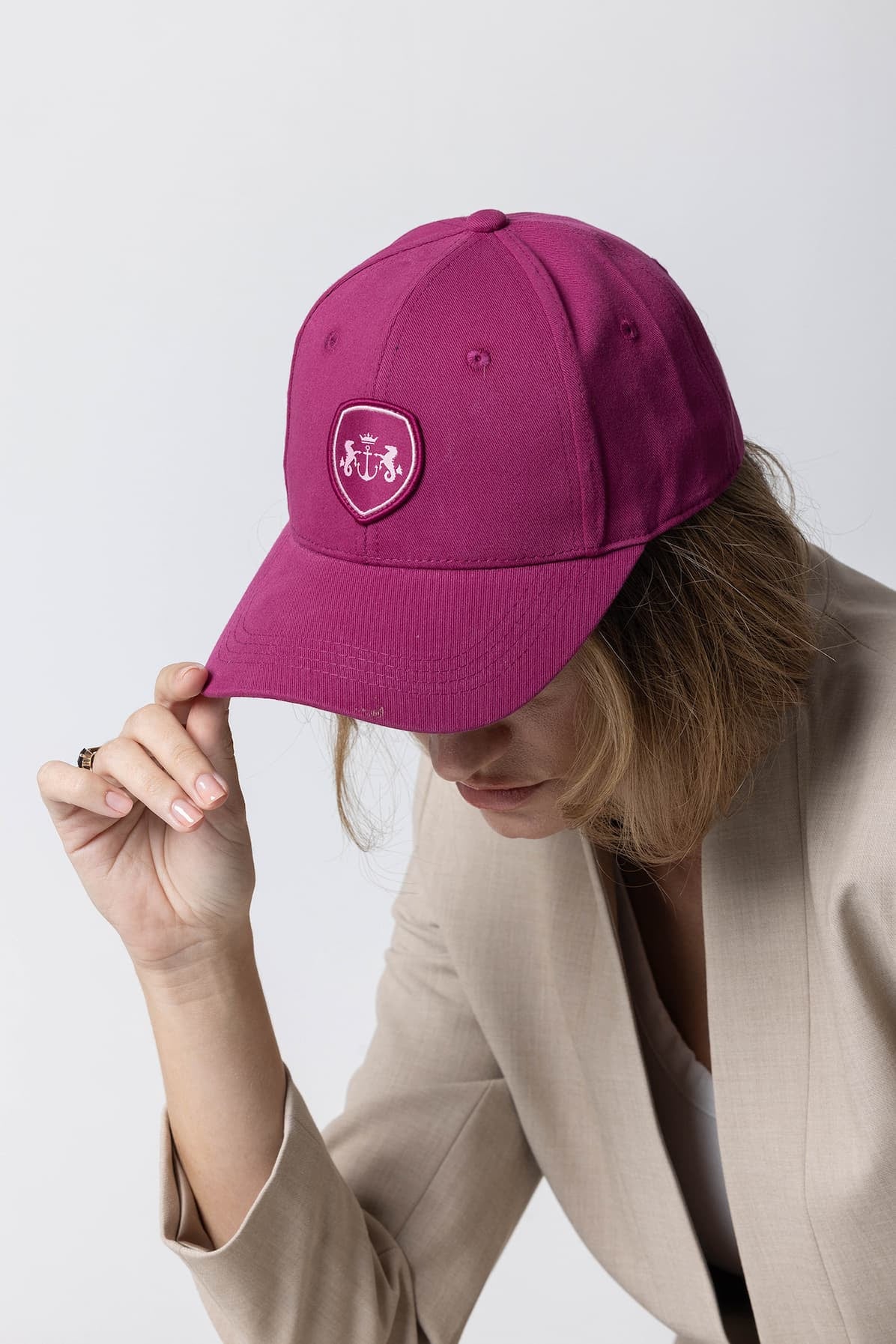 The Winter Berry Cap